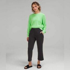 Lululemon Softstreme High-Rise Straight Leg Black Crop Size 6